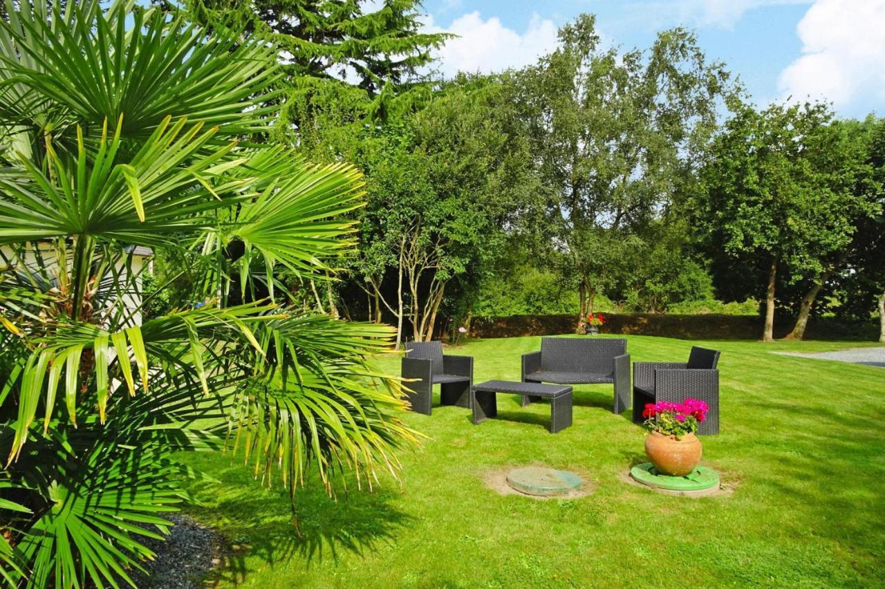 holiday home, Plourivo Exterior foto